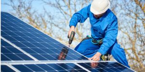 Installation Maintenance Panneaux Solaires Photovoltaïques à Dame-Marie-les-Bois